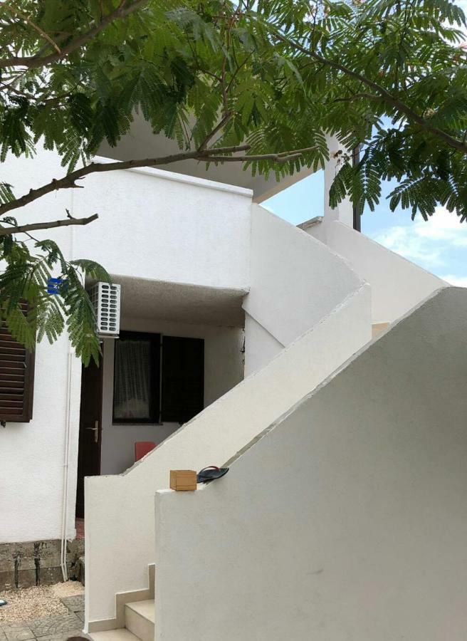 Apartman Zidak Vir Exteriér fotografie